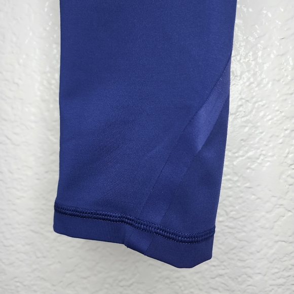 LULULEMON ATHLETICA Women's on Track Hero Blue Capri Workout Leggings - Size 4 - Picture 8 of 16